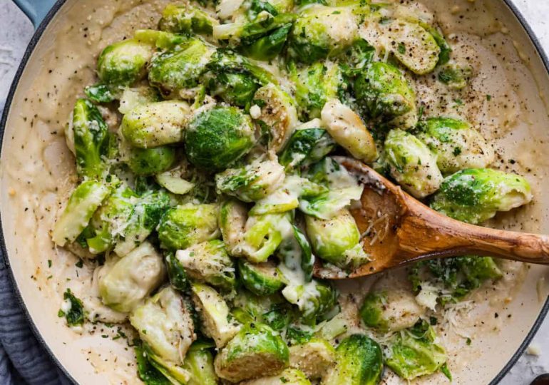 Creamy Parmesan Garlic Brussels Sprouts