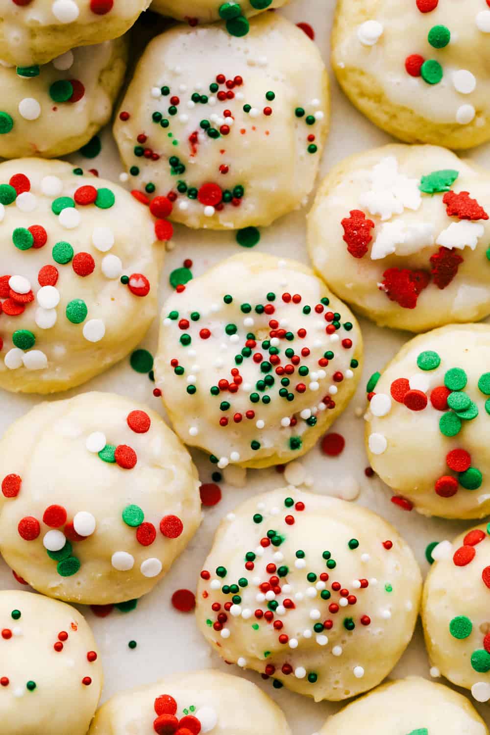 Red, white and green decorated Christmas Italian cookies