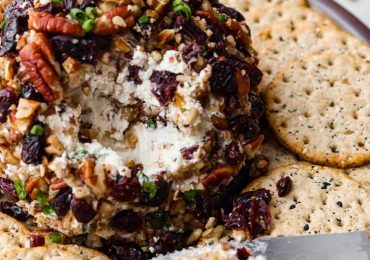 Cranberry Pecan Cheese Ball