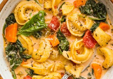 Creamy Vegetable Tortellini Soup