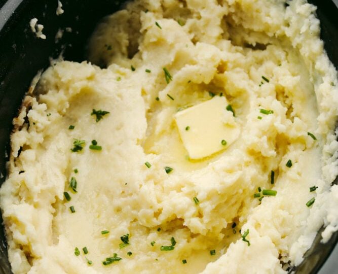 Super Easy Crockpot Mashed Potatoes
