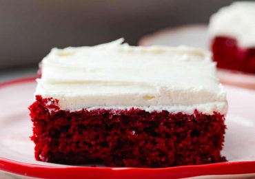 2-Ingredient Red Velvet Cake