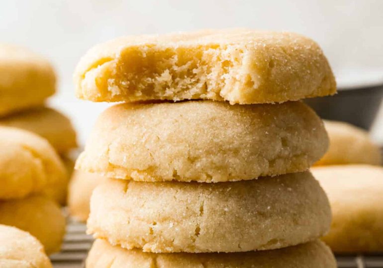 4 Ingredient Sugar Cookies