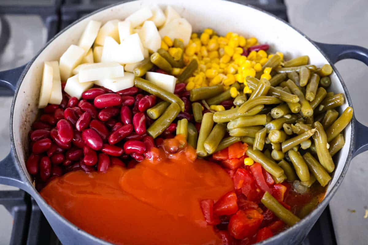 All of the other ingredients added to the pot. 