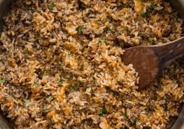 One Pan Cheeseburger Rice